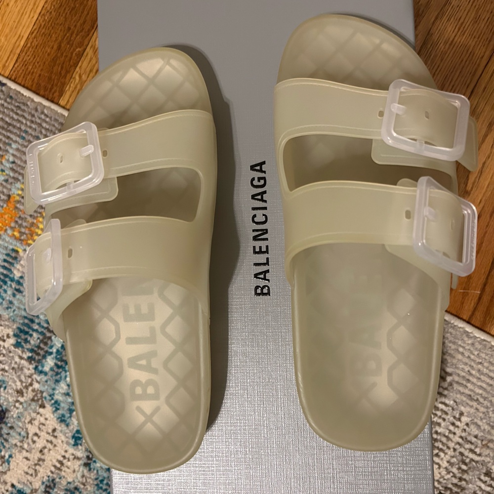 Authentic Balenciaga Mallorca transparent plastic sandal Size8 Women
